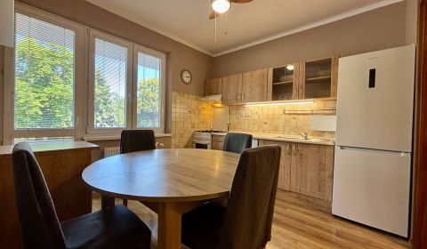 Kaufen 3-Zimmer-Wohnung, 3-Zimmer-Wohnung, Winterova, Piešťany, Slowak