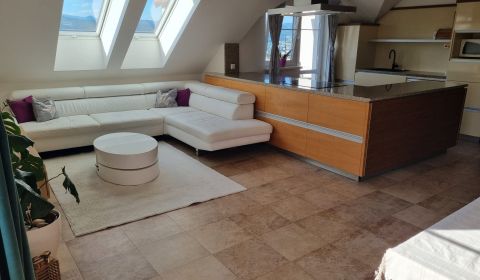 Kaufen 3-Zimmer-Wohnung, 3-Zimmer-Wohnung, Medená, Banská Bystrica, Sl