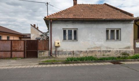 Kaufen Einfamilienhaus, Lučenec, Slowakei