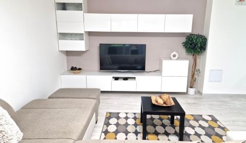 Mieten 3-Zimmer-Wohnung, 3-Zimmer-Wohnung, Hrachová, Bratislava - Ruži