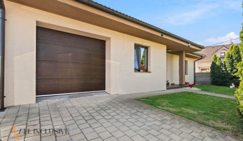 Kaufen Einfamilienhaus, Einfamilienhaus, Kralova  nad  Vahom, Nitra, S