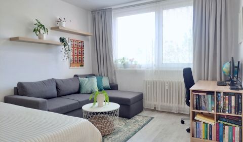 Kaufen 1-Zimmer-Wohnung, 1-Zimmer-Wohnung, Žarnovická, Bratislava - Ra