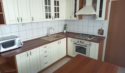 Mieten 3-Zimmer-Wohnung, 3-Zimmer-Wohnung, Nové Zámky, Slowakei