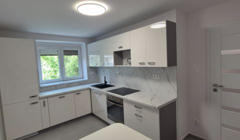 Mieten 2-Zimmer-Wohnung, 2-Zimmer-Wohnung, Nové Zámky, Slowakei