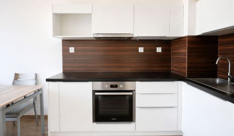 Mieten 2-Zimmer-Wohnung, 2-Zimmer-Wohnung, Banská Bystrica, Slowakei