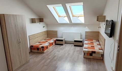 Mieten 1-Zimmer-Wohnung, 1-Zimmer-Wohnung, Sústružnícka, Komárno, Slow