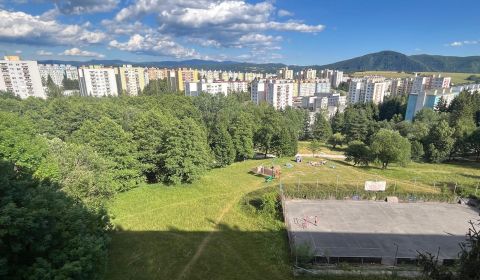Kaufen 3-Zimmer-Wohnung, 3-Zimmer-Wohnung, Magurská, Banská Bystrica, 