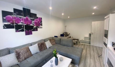 Kaufen 3-Zimmer-Wohnung, 3-Zimmer-Wohnung, Žiar nad Hronom, Slowakei