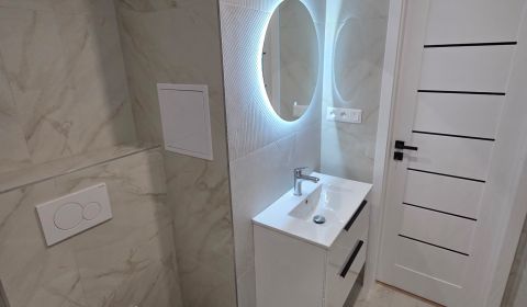 Kaufen 3-Zimmer-Wohnung, 3-Zimmer-Wohnung, Nábr. sv. Cyrila, Prievidza