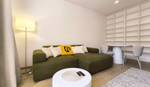 Mieten 3-Zimmer-Wohnung, 3-Zimmer-Wohnung, Azovská, Bratislava - Ružin