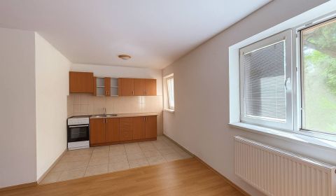 Kaufen 3-Zimmer-Wohnung, 3-Zimmer-Wohnung, Hlavná, Dunajská Streda, Sl