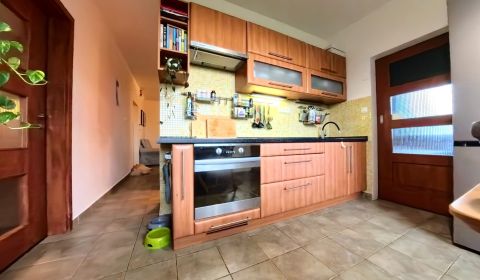 Kaufen 4-Zimmer-Wohnung, 4-Zimmer-Wohnung, Bazovského, Nitra, Slowakei