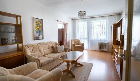 Kaufen 3-Zimmer-Wohnung, 3-Zimmer-Wohnung, Sadmelijská, Bratislava - R