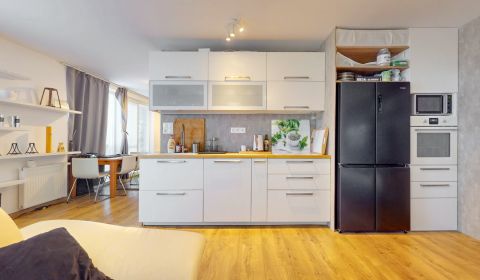 Mieten 3-Zimmer-Wohnung, 3-Zimmer-Wohnung, Čiližská, Bratislava - Vrak