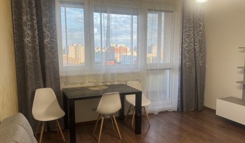 Mieten 3-Zimmer-Wohnung, 3-Zimmer-Wohnung, Mánesovo nám., Bratislava -