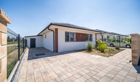 Kaufen Einfamilienhaus, Einfamilienhaus, Muškátová, Pezinok, Slowakei