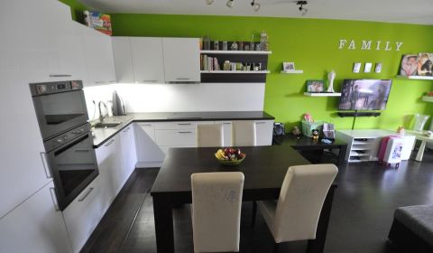 Kaufen 3-Zimmer-Wohnung, 3-Zimmer-Wohnung, Trenčín, Slowakei