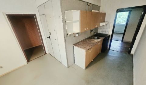 Kaufen 2-Zimmer-Wohnung, 2-Zimmer-Wohnung, Bánovce nad Bebravou, Slowa