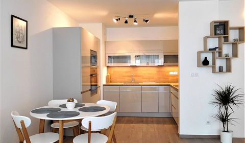 Mieten 2-Zimmer-Wohnung, 2-Zimmer-Wohnung, Blumentálska, Bratislava - 