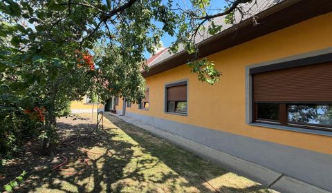 5-ZIMMER-EINFAMILIENHAUS MIT GROSSEM POTENZIAL IN DEUTSCH JAHRNDORF 