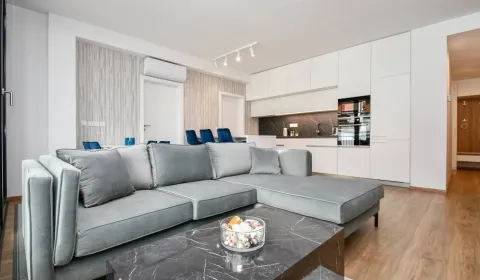 Mieten 4-Zimmer-Wohnung, 4-Zimmer-Wohnung, Drotárska cesta, Bratislava