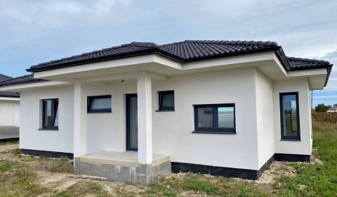Kaufen Einfamilienhaus, Einfamilienhaus, -, Galanta, Slowakei