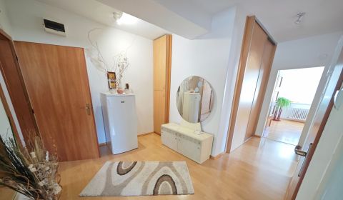 Kaufen 2-Zimmer-Wohnung, 2-Zimmer-Wohnung, Banská Bystrica, Slowakei