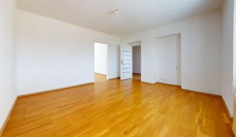 Kaufen 2-Zimmer-Wohnung, 2-Zimmer-Wohnung, Vnútorná okružná, Komárno, 