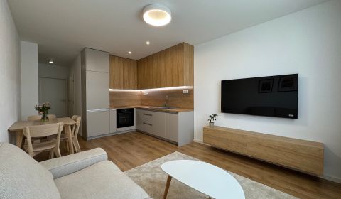 Mieten 3-Zimmer-Wohnung, 3-Zimmer-Wohnung, Námestie Slobody, Humenné, 