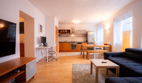 Kaufen 4-Zimmer-Wohnung, 4-Zimmer-Wohnung, Teplická, Bratislava - Nové