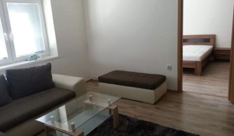 Mieten 2-Zimmer-Wohnung, 2-Zimmer-Wohnung, Nové Zámky, Slowakei