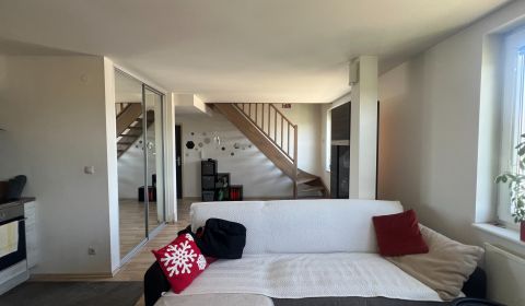 Kaufen 3-Zimmer-Wohnung, 3-Zimmer-Wohnung, Školská, Malacky, Slowakei