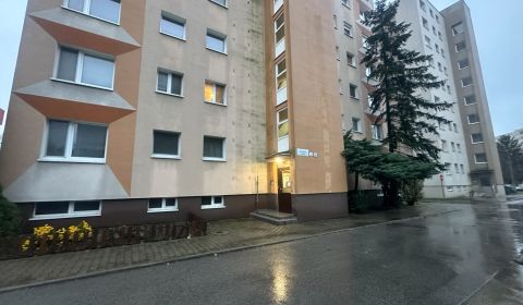 Kaufen 3-Zimmer-Wohnung, 3-Zimmer-Wohnung, Hlavná, Dunajská Streda, Sl