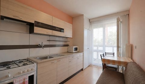 Kaufen 3-Zimmer-Wohnung, 3-Zimmer-Wohnung, Lánska, Považská Bystrica, 