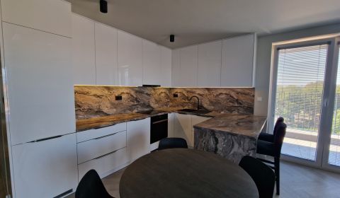 Mieten 3-Zimmer-Wohnung, 3-Zimmer-Wohnung, Hviezdoslavova, Poprad, Slo