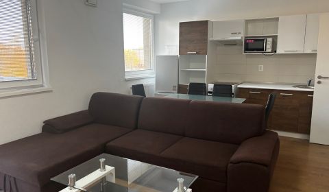 Mieten 2-Zimmer-Wohnung, 2-Zimmer-Wohnung, Okružná, Pezinok, Slowakei