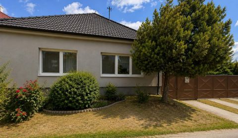 Kaufen Einfamilienhaus, Einfamilienhaus, J. Holčeka, Pezinok, Slowakei