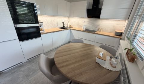 Kaufen 3-Zimmer-Wohnung, 3-Zimmer-Wohnung, Topoľčany, Slowakei