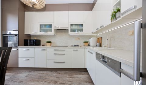 Kaufen 3-Zimmer-Wohnung, 3-Zimmer-Wohnung, Kapicova, Bratislava - Petr