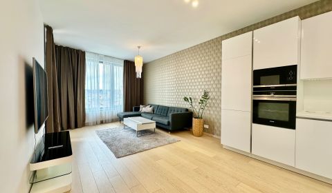 Mieten 2-Zimmer-Wohnung, 2-Zimmer-Wohnung, Továrenská, Bratislava - St