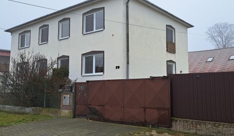 Kaufen Einfamilienhaus, Einfamilienhaus, Levice, Slowakei