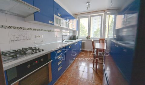 Kaufen 3-Zimmer-Wohnung, 3-Zimmer-Wohnung, Šafárikova, Trenčín, Slowak