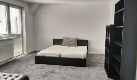 Mieten 2-Zimmer-Wohnung, 2-Zimmer-Wohnung, Andreja Kmeťa, Martin, Slow