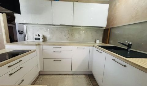 Kaufen 3-Zimmer-Wohnung, 3-Zimmer-Wohnung, Haburská, Bratislava - Ruži