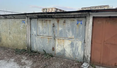 Kaufen Garage, Bratislava - Nové Mesto, Bratislava, Slowakei