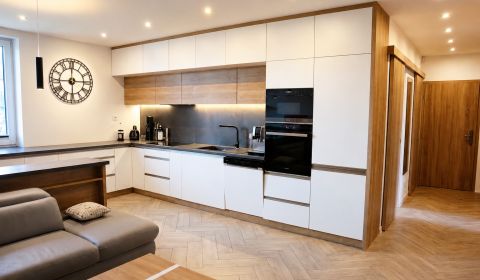 Charmante 3-Zimmer-Wohnung in ruhiger Lage in Svit