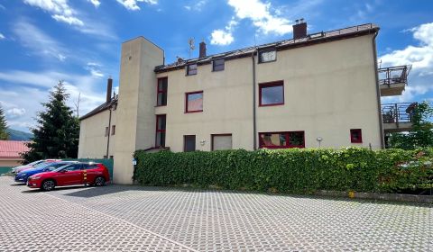 Kaufen 3-Zimmer-Wohnung, 3-Zimmer-Wohnung, Kollárova, Banská Bystrica,