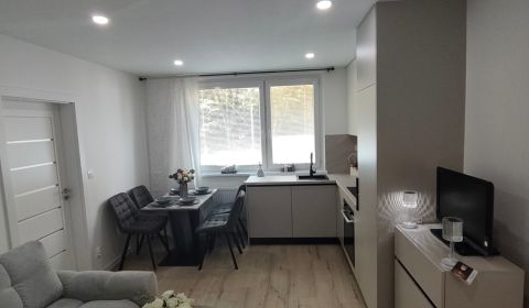 Kaufen 3-Zimmer-Wohnung, 3-Zimmer-Wohnung, Gwerkovej, Bratislava - Pet