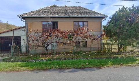 Kaufen Einfamilienhaus, Einfamilienhaus, Ľuboriečka, Veľký Krtíš, Slow