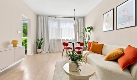 Kaufen 2-Zimmer-Wohnung, 2-Zimmer-Wohnung, Hanulova, Bratislava - Dúbr